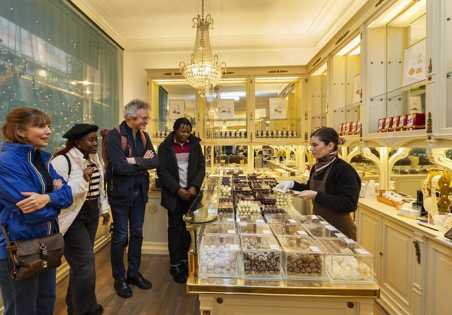 Brussels Food Tour: Main Dish, Beer, Waffle & Chocolate - The route: Place Poelaert to Marolles, Sablon, Rue de lEtuve, then Galeries Royales St Hubert