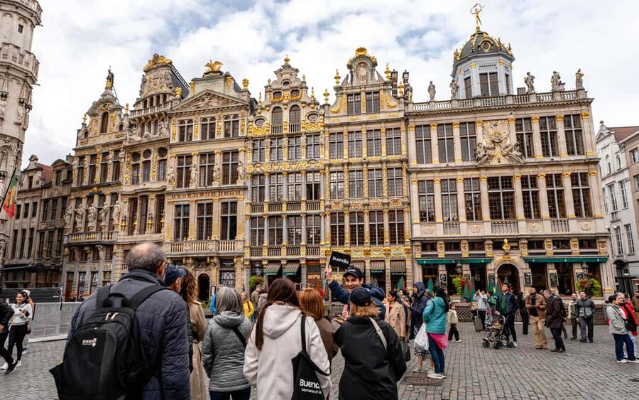 Brussels: Guided Walking Tour with Optional Beer Tasting - Entering the Grand Place Area, Built for Seeing Details