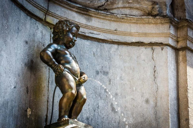 Brussels: Highlights and Hidden Corners Private Guided Walk - The three Pis: Manneken Pis, Pinneke Pis, and Jeanneke Pis