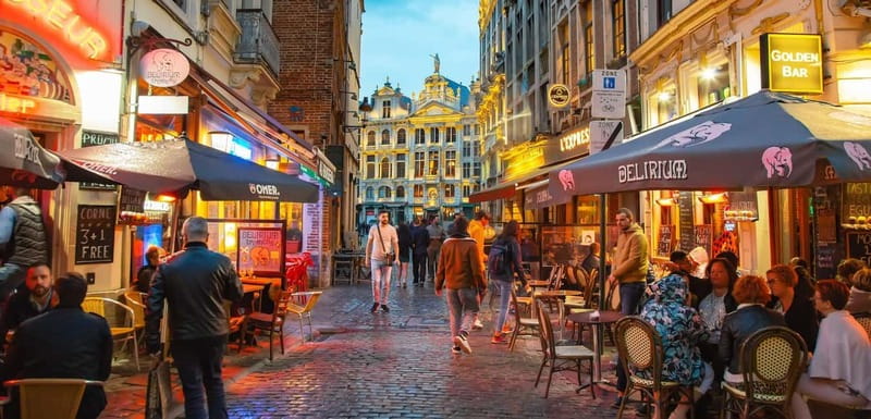 Brussels: Highlights and Hidden Corners Private Guided Walk - Grand Place and Town Hall tower: the moment you understand the whole center