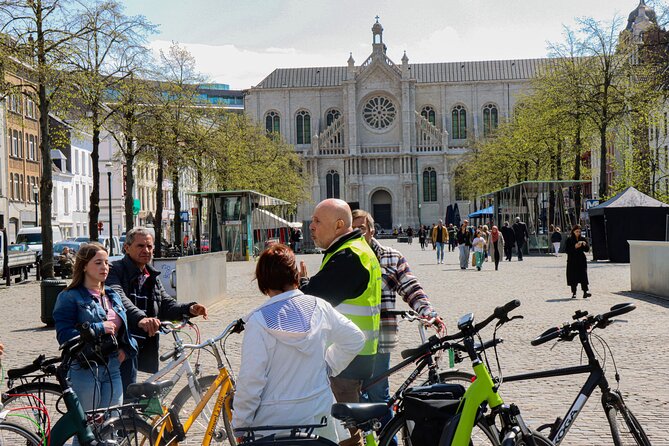 Brussels Highlights & Hidden Gems Bike Tour - How the guides shape the experience (and why it shows)