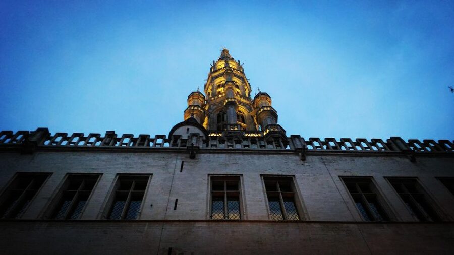 Brussels: Hungry Mary's Famous Beer and Chocolate Tour - Meeting point and the city center route you’ll actually feel