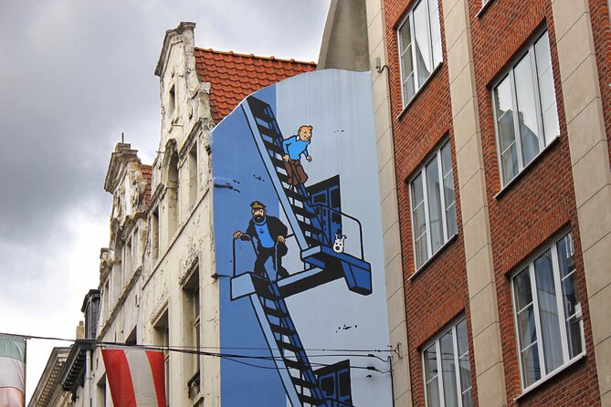 Brussels "Land of Comics": Street Art & Walking Tour - What this Brussels comics tour really is, a phone-guided walking game