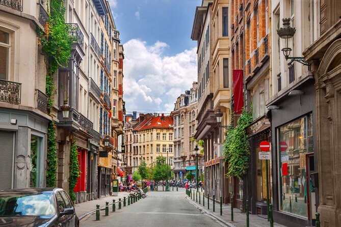 Brussels "Land of Comics": Street Art & Walking Tour - Price, time, and value for money in the center of Brussels