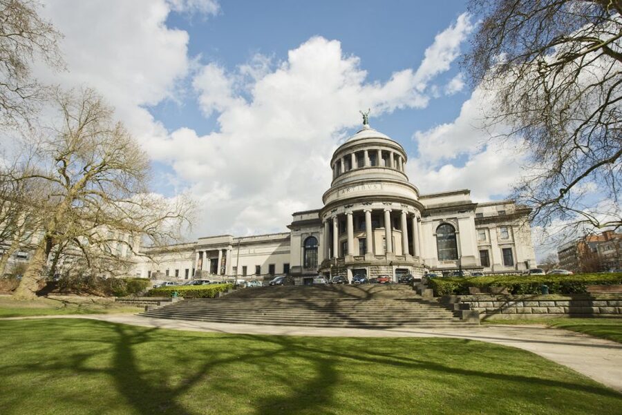 Brussels: Museum Art & History Entry Ticket - A one-day ticket that turns into a whole-world museum loop