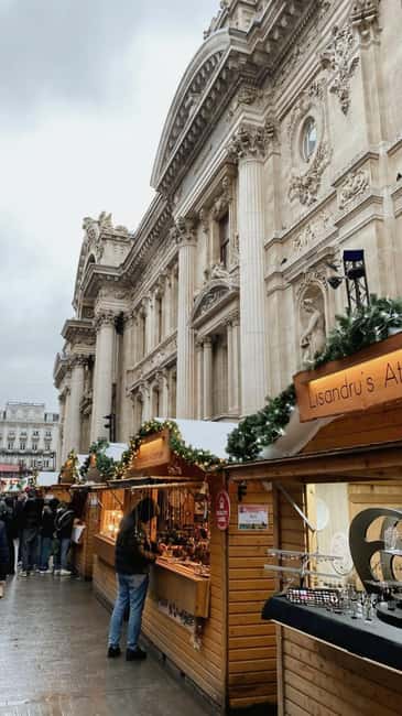 Brussels on Foot: Historic Center with a Local Guide in 2 hours - A Christmas walk that explains why Brussels looks the way it does