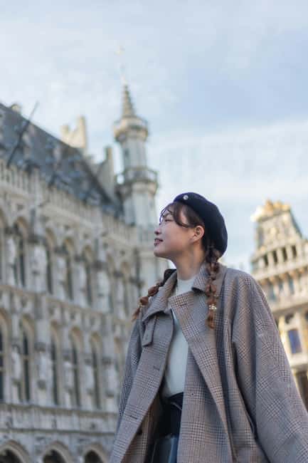 Brussels on Foot: Historic Center with a Local Guide in 2 hours - Christmas markets and winter treats, with a realistic plan