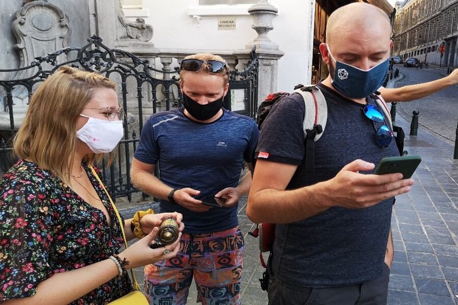Brussels: Outdoor City Escape Game With Drinks - Meeting your host and making sure the team stays on track