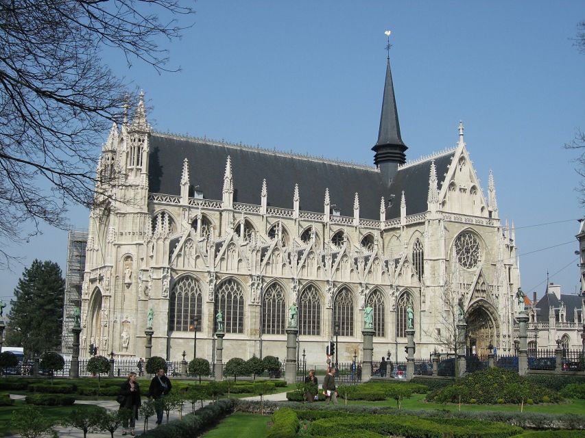 Brussels: Private 3-Hour Sightseeing Walking Tour - Key things I’d bet you’ll notice right away