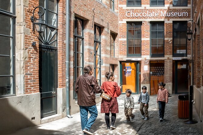Brussels Private Family Tour: Highlights, Tasting and Museum - Key highlights worth your attention