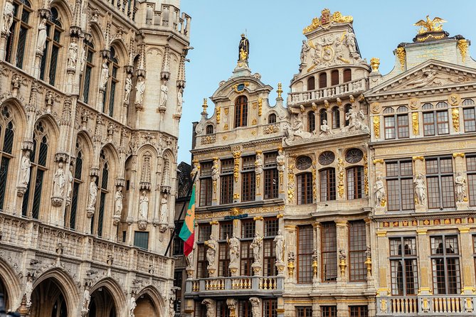 Brussels PRIVATE TOUR With Locals: Highlights & Hidden Gems - The long local break: 1.5 hours for a drink, snack, or tasting