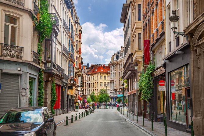 Brussels Scavenger Hunt and Highlights Self Guided Audio Tour - Starting at Parlamentarium, the easiest way to get the route right