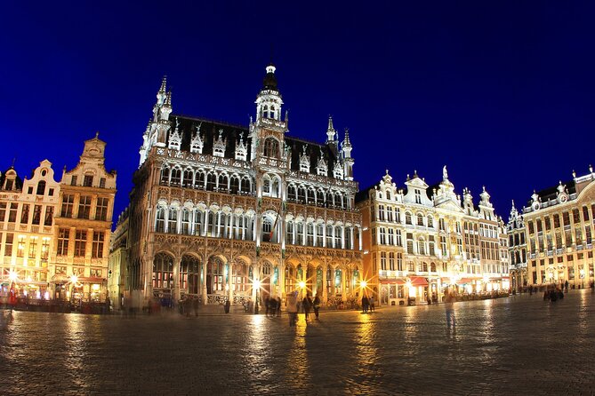 Brussels Scavenger Hunt and Highlights Self Guided Audio Tour - Grand Place and Church of St Nicolas for postcard-level payoff