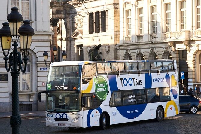 Brussels Tootbus before night sightseeing tour - Grand Place after dark: beauty from the window, not from a long stop