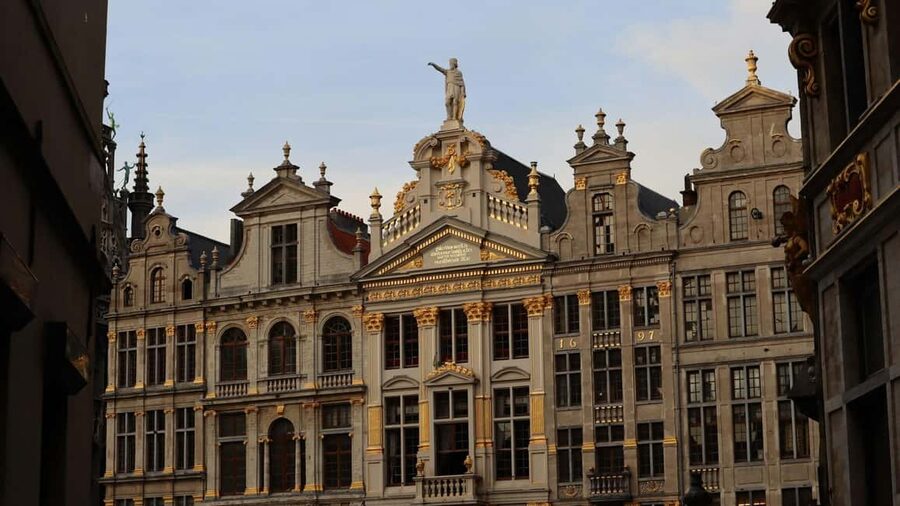 Brussels Uncovered: A Walking Tour Beyond the Postcards - Key highlights you should care about