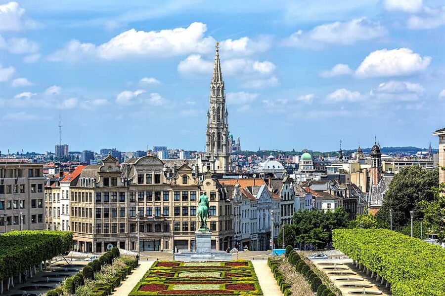 Brussels: Walking Food Tour with Chocolate, Beer, & Waffles - Price and value: why $111 can make sense for a short visit