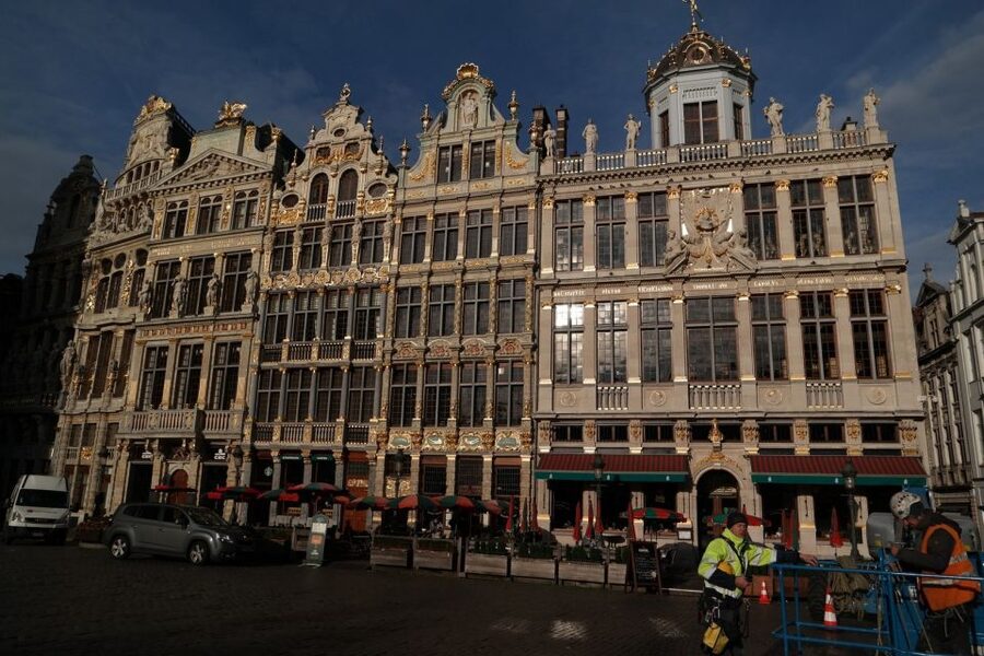 Brussels: Walking Tour from Central Station to Manneken Pis - Manneken Pis: 55 centimeters, and still a serious stop