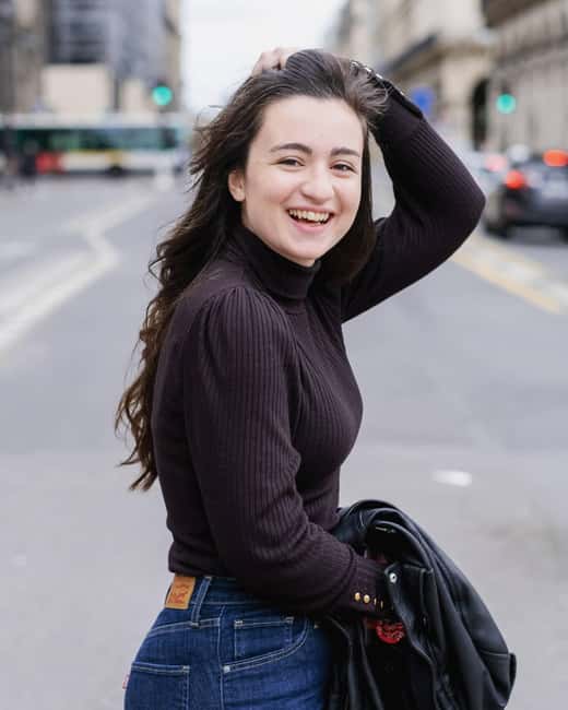 Bruxelles: Photoshoot Experience - Languages, Comfort, and Accessibility Basics