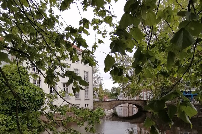 BRYGGJA ROMANTICA - 3 Hour Romantic Tour in Bruges - A romantic Bruges tour that actually changes your pace