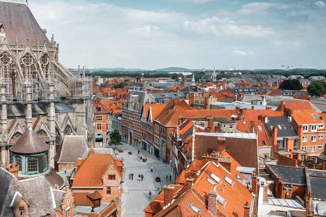 Discover Tournai while playing! Escape game - The alchemist - Outdoor walking in Tournai at night: what to plan for