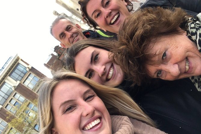 e-Scavenger hunt Antwerp: Explore the city at your own pace - What you pay, and how to judge the value in real life
