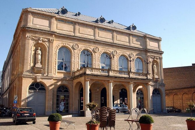 e-Scavenger hunt Namur: Explore the city at your own pace - Saint-Loup Church: Baroque details to spot while you play