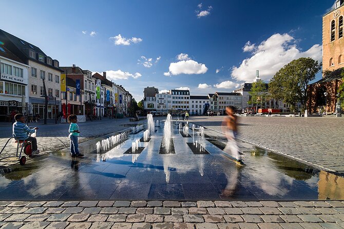 e-Scavenger hunt Turnhout: Explore the city at your own pace - Your route starts at Stationstraat 38, and ends where you began