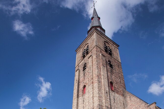Exclusive Bruges Churches Tour: Admire Michelangelo’s Masterpiece - Stop 3: Adornes Estate and Jerusalem Chapel, the odd design you’ll remember