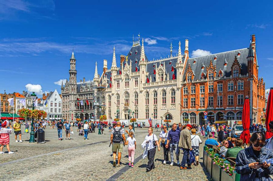 From Amsterdam: Bruges Day Tour in Spanish or English - Where Bruges Fits Into a One-Day Trip From Amsterdam