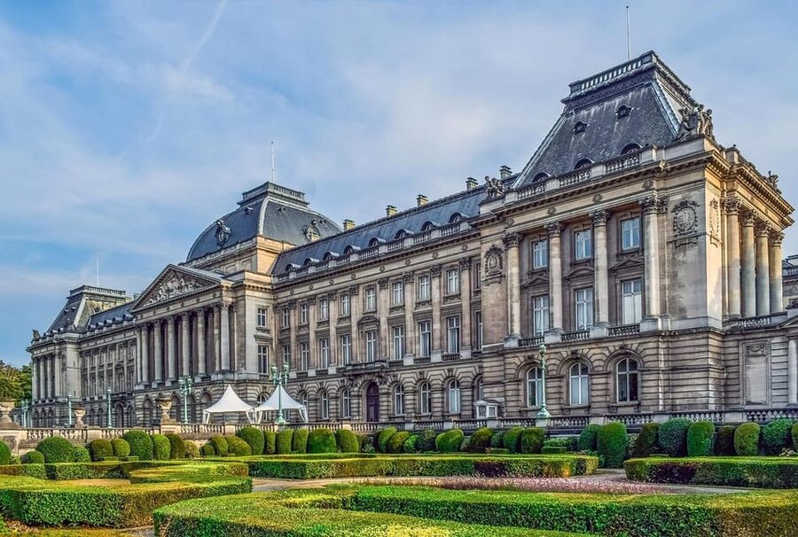 From Amsterdam: To Brussels - Travel as a VIP - Palace of Justice and Council of Ministers facades in the Sablon area