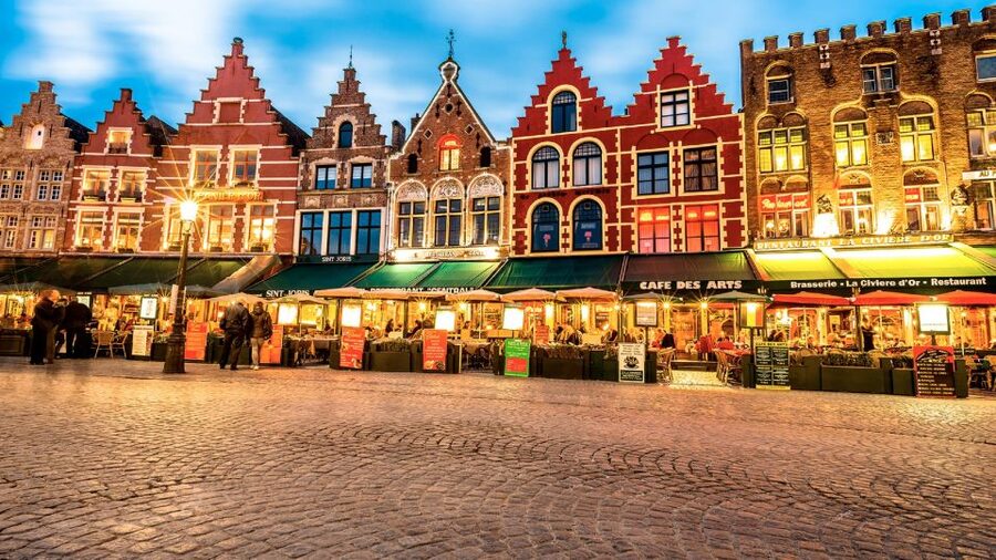 From Brussels: Bruges Day Trip with Boat Tour Option (ENG) - Who this Bruges day trip suits best
