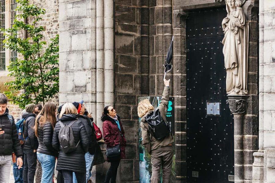 From Brussels: Bruges & Ghent Day Tour - 2 Fairytale Cities - Bruges Free Time and the Canal Cruise Option: How to Use Your Hour