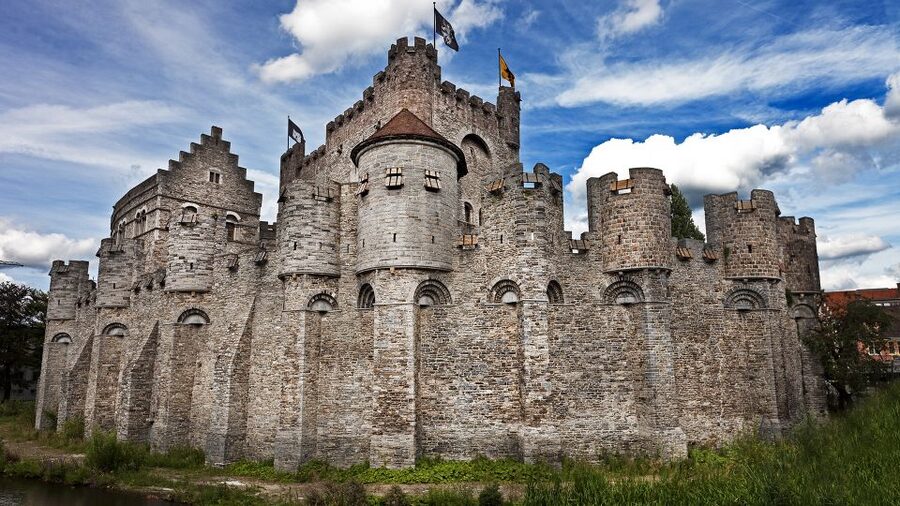 From Brussels: Full-Day Antwerp and Ghent Guided Tour - Antwerp Highlights on Foot, Plus Time to Explore Your Way