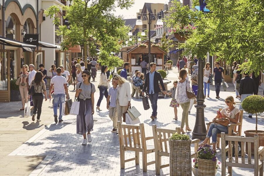 From Brussels: Maasmechelen Outlet Shopping Trip - Who should book, and who should skip this outlet-focused day