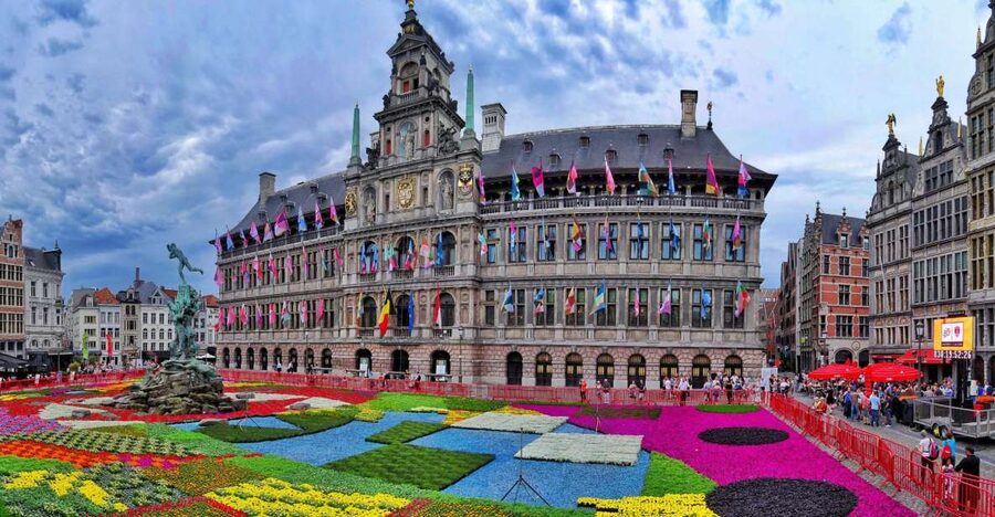 From Brussels: Private Tour to Antwerp - Diamond & Art City - A private 5-hour Antwerp fix from Brussels