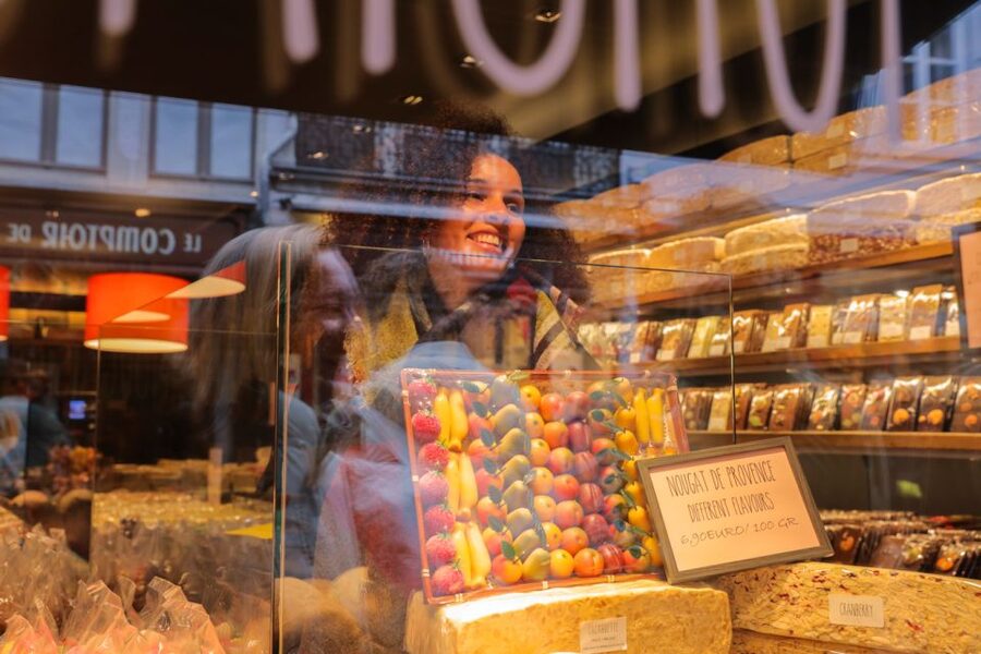 From Paris: Bruges Guided Tour with Hotel Pickup - The 4-Hour Coach Ride: Why Comfort and Timing Matter