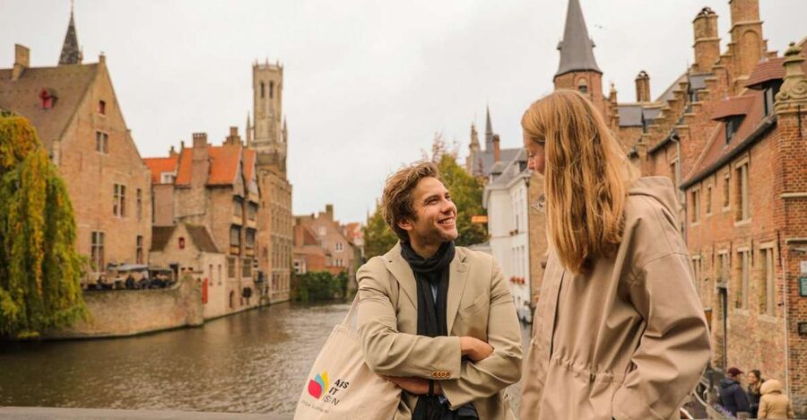 From Paris: Day Trip to Bruges with Optional Seasonal Cruise - Place du Bourg, city squares, and why Bruges feels walkable