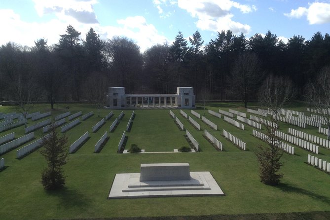 From Ypres, The Christmas Truce to Passchendaele Ypres Based WW1 private tour - Meeting Time, Pickup, and How the Day Flows