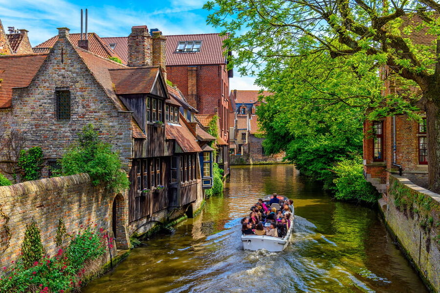 From Zeebrugge: Ghent and Bruges Shore Excursion - What to bring, and how to match the walking pace