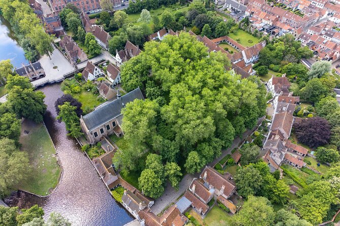 From Zeebrugge: Private Bruges with Canal Boat Shore Excursion - The 30-minute canal boat ride: where Bruges really makes sense