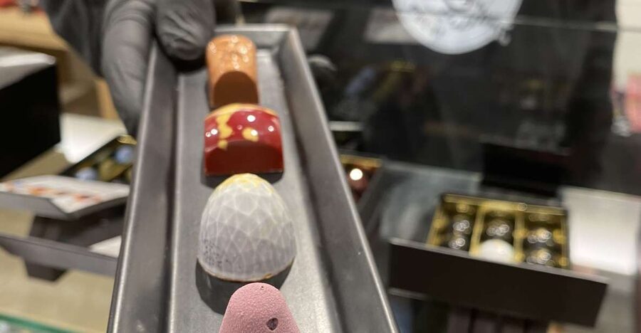 Ghent: Belgian Chocolate Walking Tour with Tastings - The tastings: how at least 9 treats keep the tour from feeling repetitive