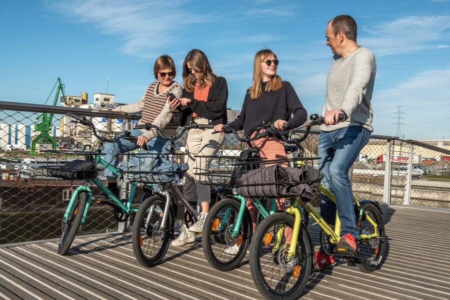 Ghent: City Highlights and Hidden Gems Guided Bike Tour - Pace and bike comfort: mostly easy, with a few real-world reminders