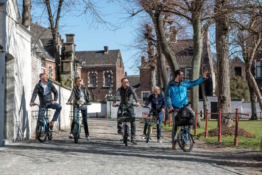 Ghent: City Highlights and Hidden Gems Guided Bike Tour - Start at the gate, get your bike, then glide into Ghent’s layers