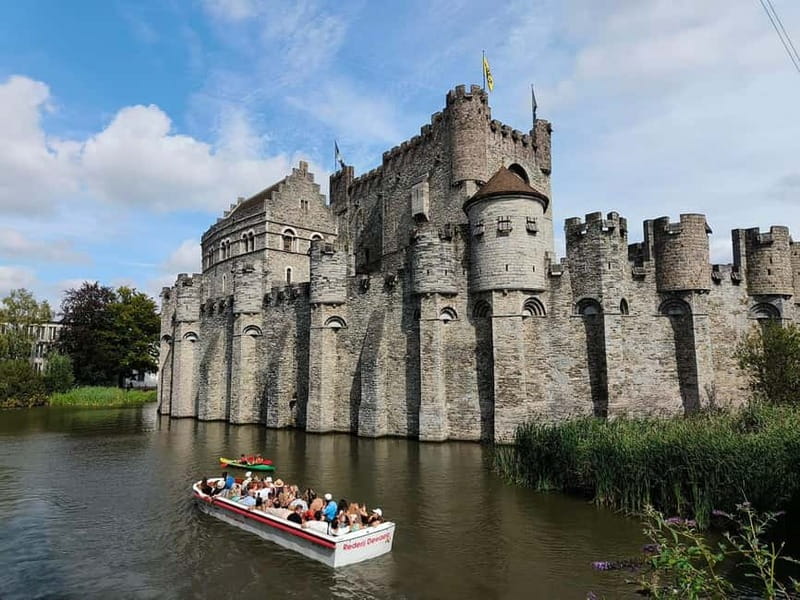 Ghent Completely - 90-minute boat tour (DUTCH ONLY) - Where you meet: Korenlei and the Green Boathouse