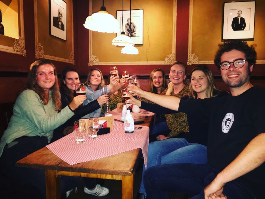 Ghent: Food & Drink Walking Tour with Tastings - A Cozy 13th-Century Pub and a Local Beer
