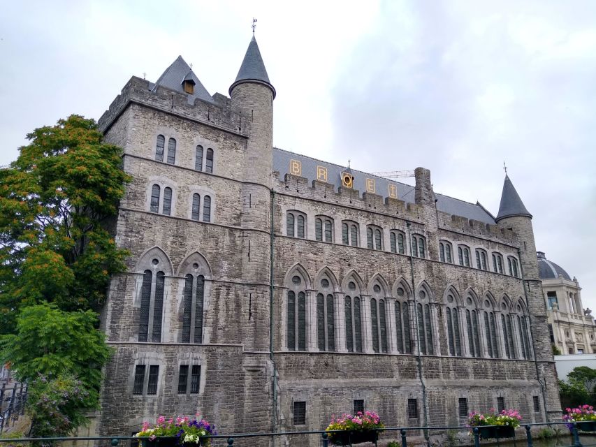 Ghent: Private Tour in Historical Center - St Michael’s bridge: the three-tower view plus a quick selfie moment
