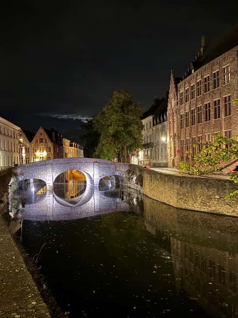 Haunted Bruges Walking Tour - The Ghost House of Spanjaardstraat: forbidden love, canal whispers, and cold drafts