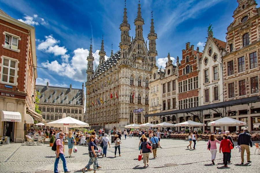 Historical Leuven: Private Walking Tour with a Local Guide - How the Hershey’s Chocolate World stop fits a history tour