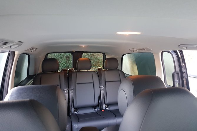 Luxury Minivan from Brussels airport to the city of Brussels - What private transfer actually buys you