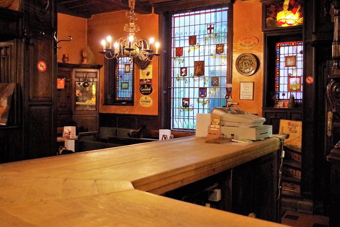 Marc's Brussels Beer Tasting Tour - Fishmarket of Brussels: architecture and a first taste-friendly start